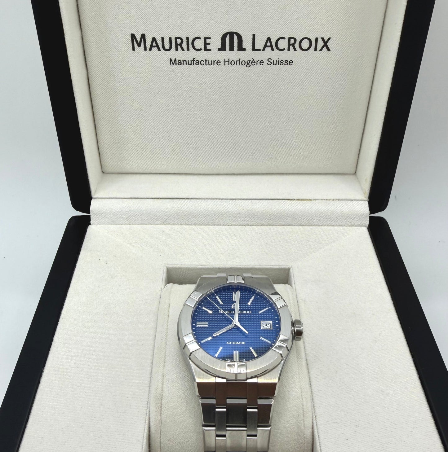 Maurice Lacroix Aikon 39 AI6007