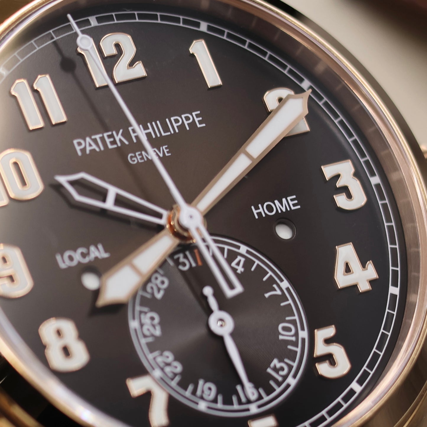 Patek Philippe Calatrava Pilot Travel Time | 5524R-001 | Rose Gold | Full Set