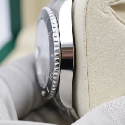 Rolex Submariner Date 116610LN | Full Set | November 2019