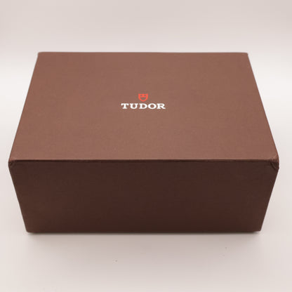 Tudor BB Blue 79220B "Smiley" | 2015 | Silicone, Leather and NATO Straps