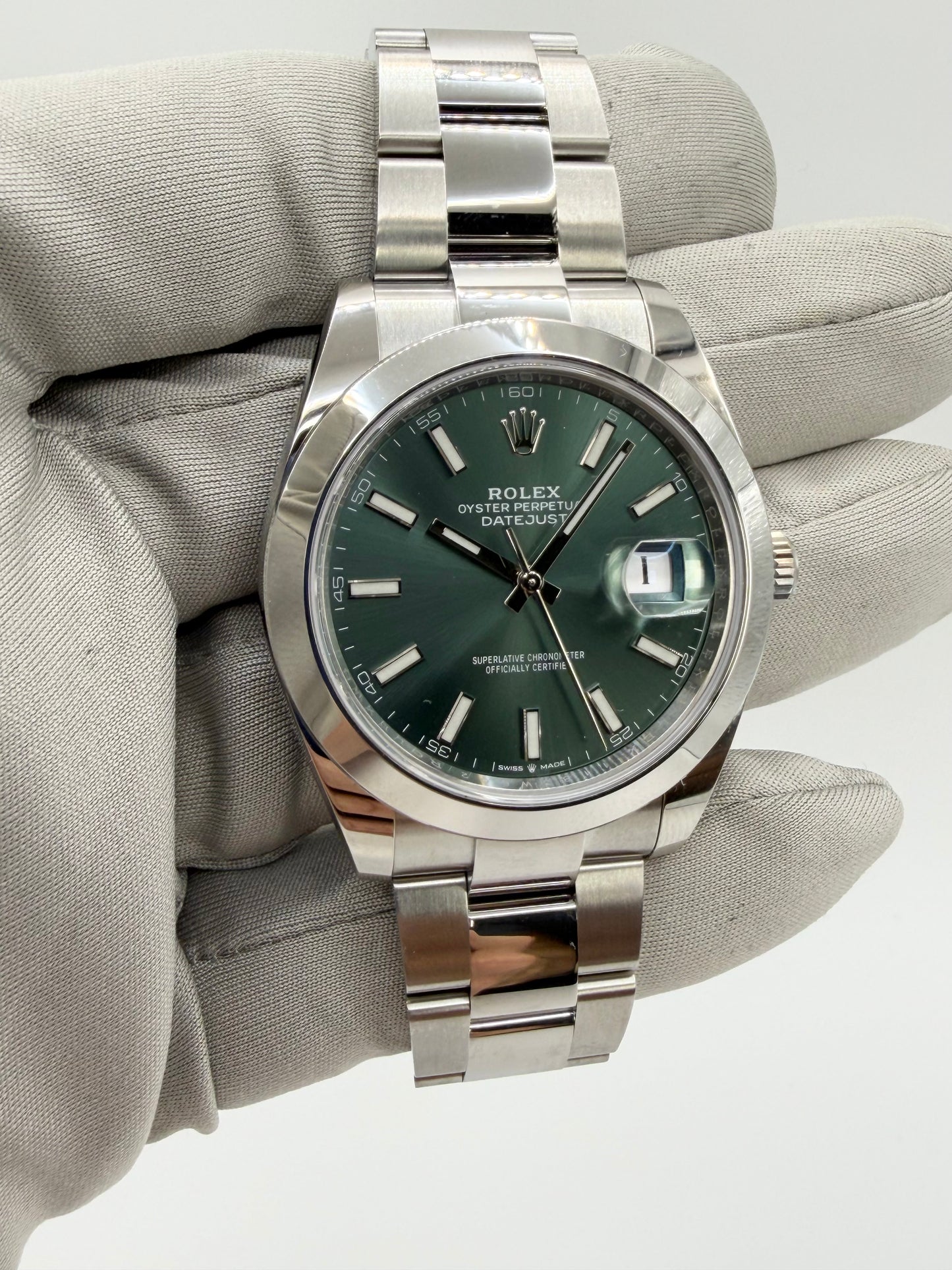 Rolex Datejust 41 126300 Mint Green - Full Set