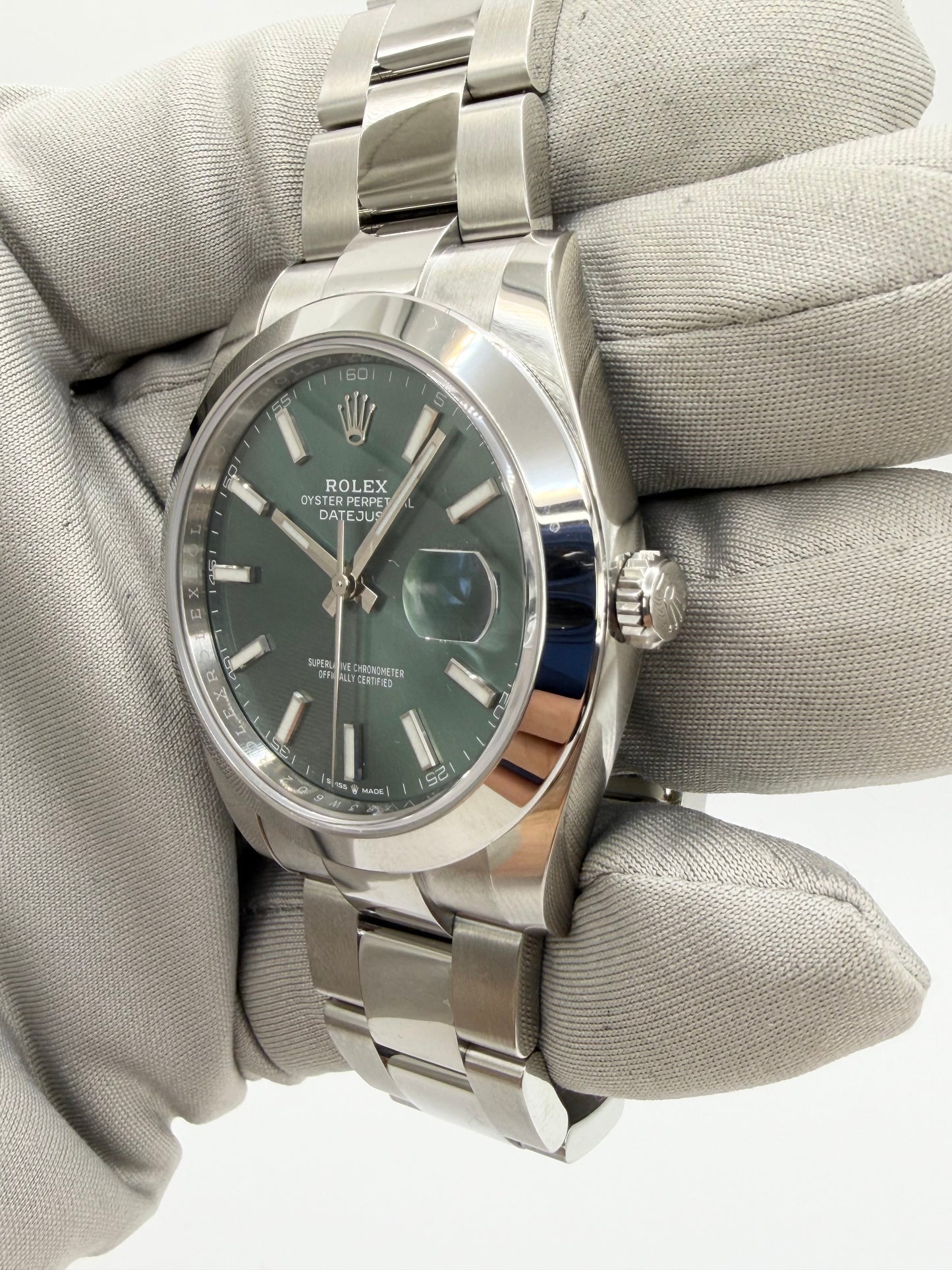 Rolex Datejust 41 126300 Mint Green - Full Set