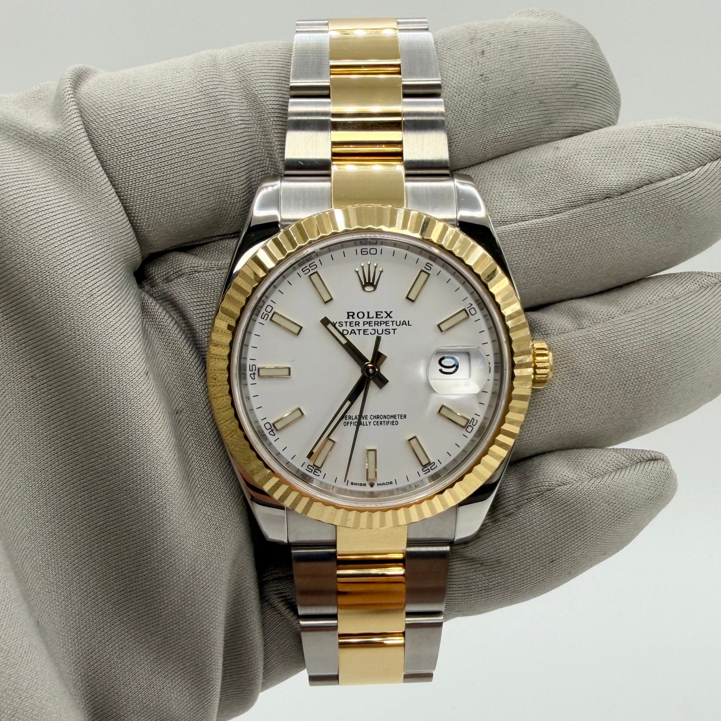 Rolex Datejust 41 126333 White Dial Two-Tone - Full Set