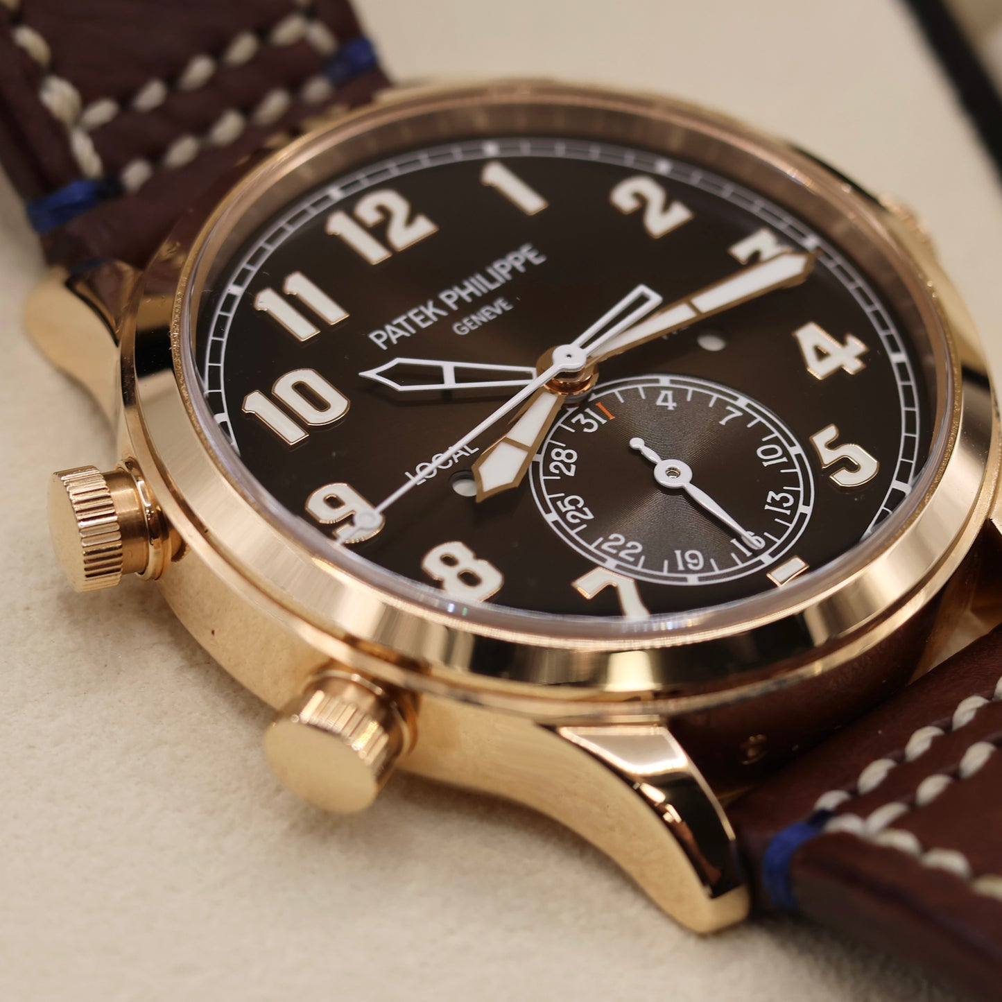 Patek Philippe Calatrava Pilot Travel Time | 5524R-001 | Rose Gold | Full Set