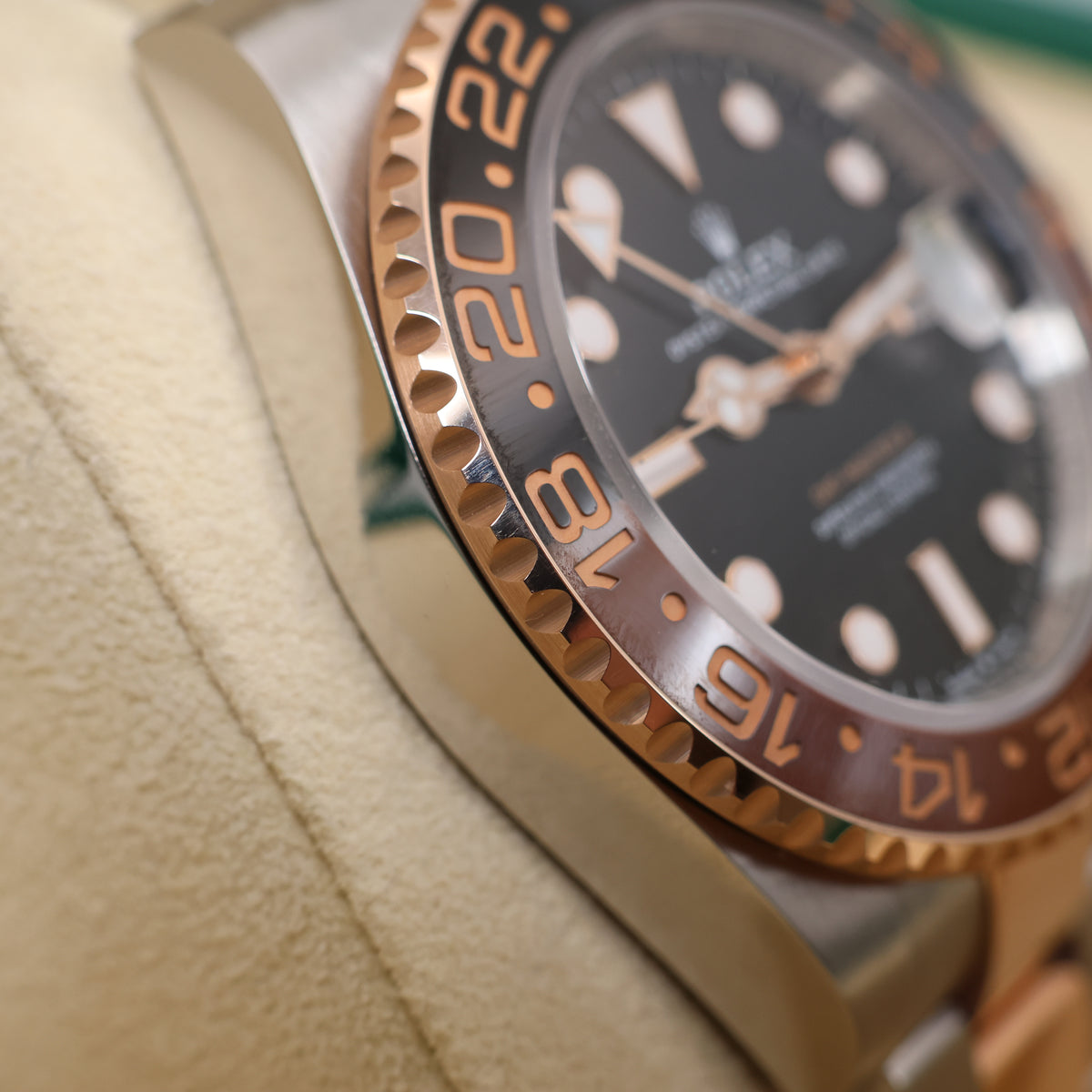 Rolex GMT Master II "Rootbeer" - Full Set with White Tag - 2024