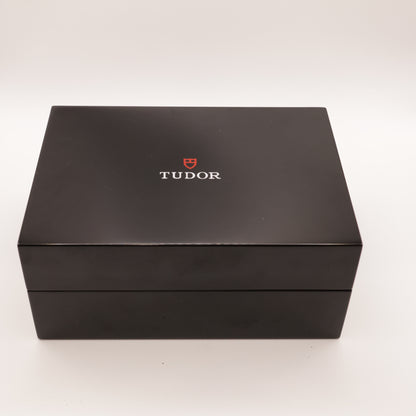 Tudor BB Blue 79220B "Smiley" | 2015 | Silicone, Leather and NATO Straps