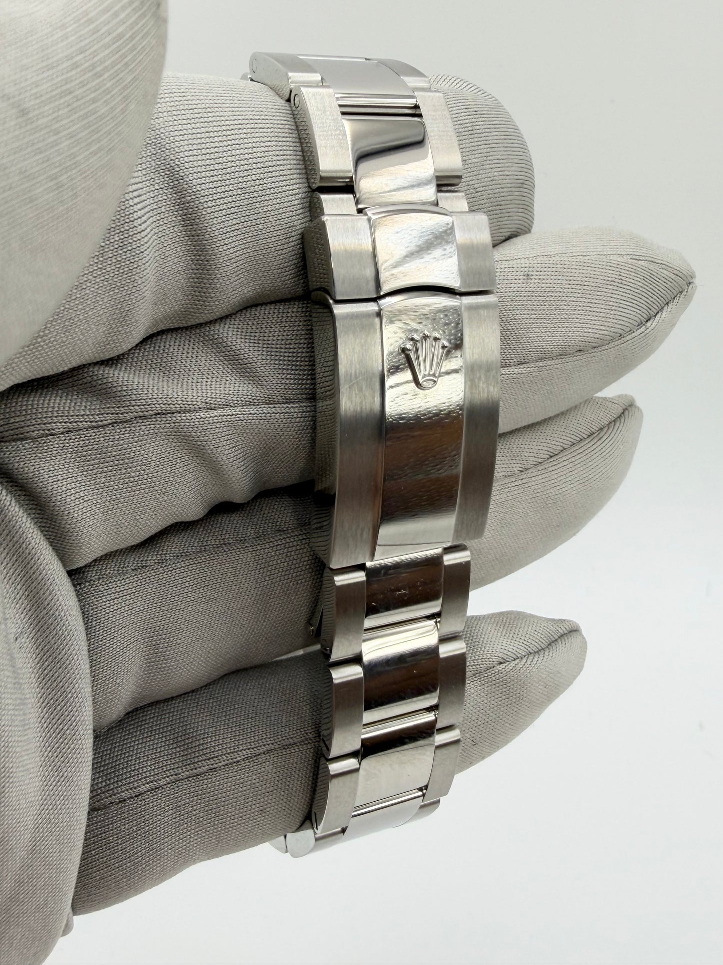 Rolex Datejust 41 126300 Mint Green - Full Set