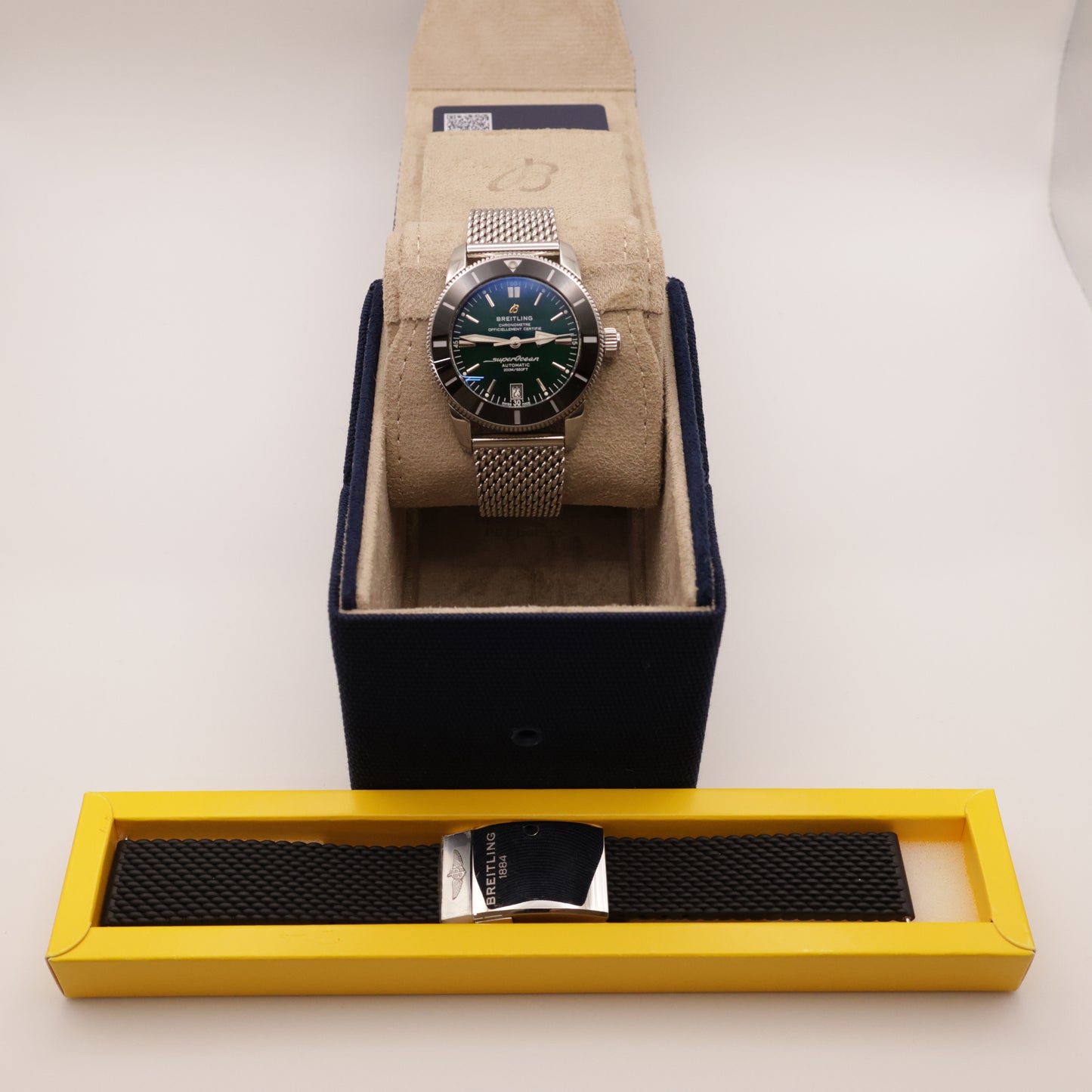 Breitling Superocean Heritage B20 42mm - 2024 - Including Rubber Strap - Full Set