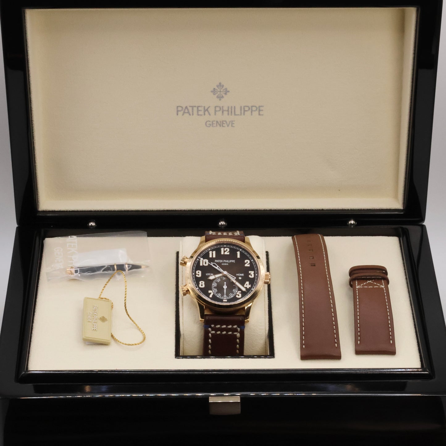 Patek Philippe Calatrava Pilot Travel Time | 5524R-001 | Rose Gold | Full Set