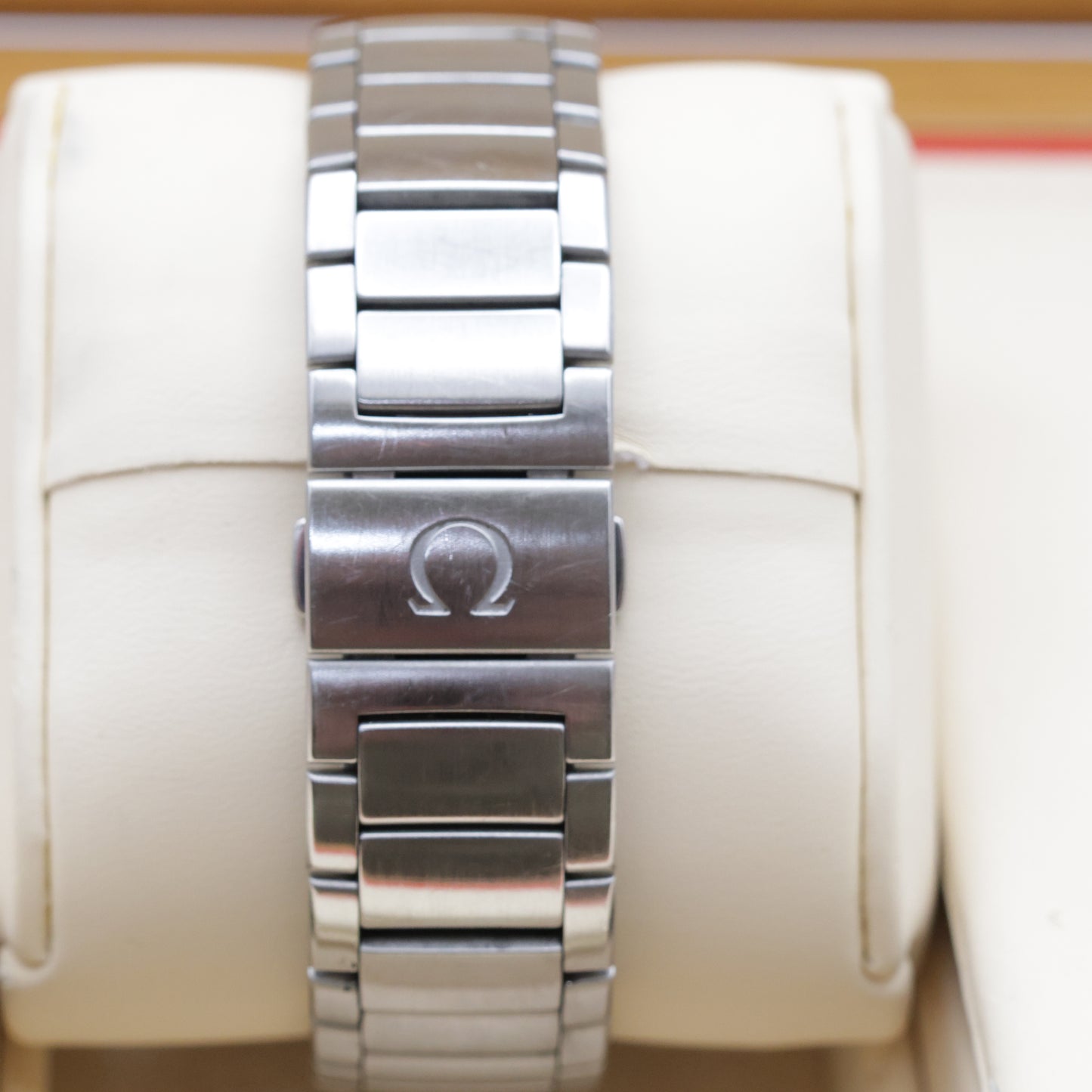 Omega Constellation Globemaster – Ref. 130.30.39.21.02.001 – 2015 - Box and Booklet