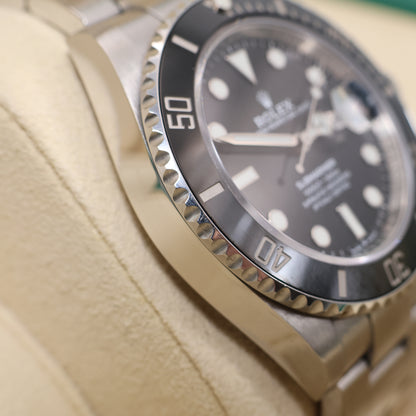 Rolex Submariner Date 126610LN - Full Set with White Tag - 2022