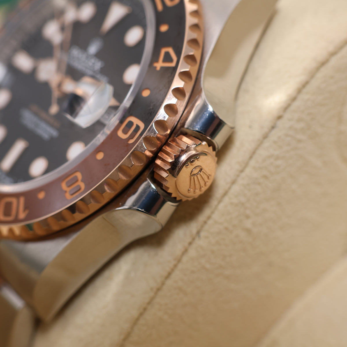 Rolex GMT Master II "Rootbeer" - Full Set with White Tag - 2024