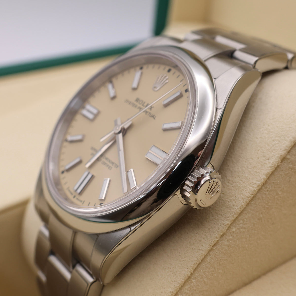 Rolex Oyster Perpetual 41 Beige Dial - 2026 - Full Set