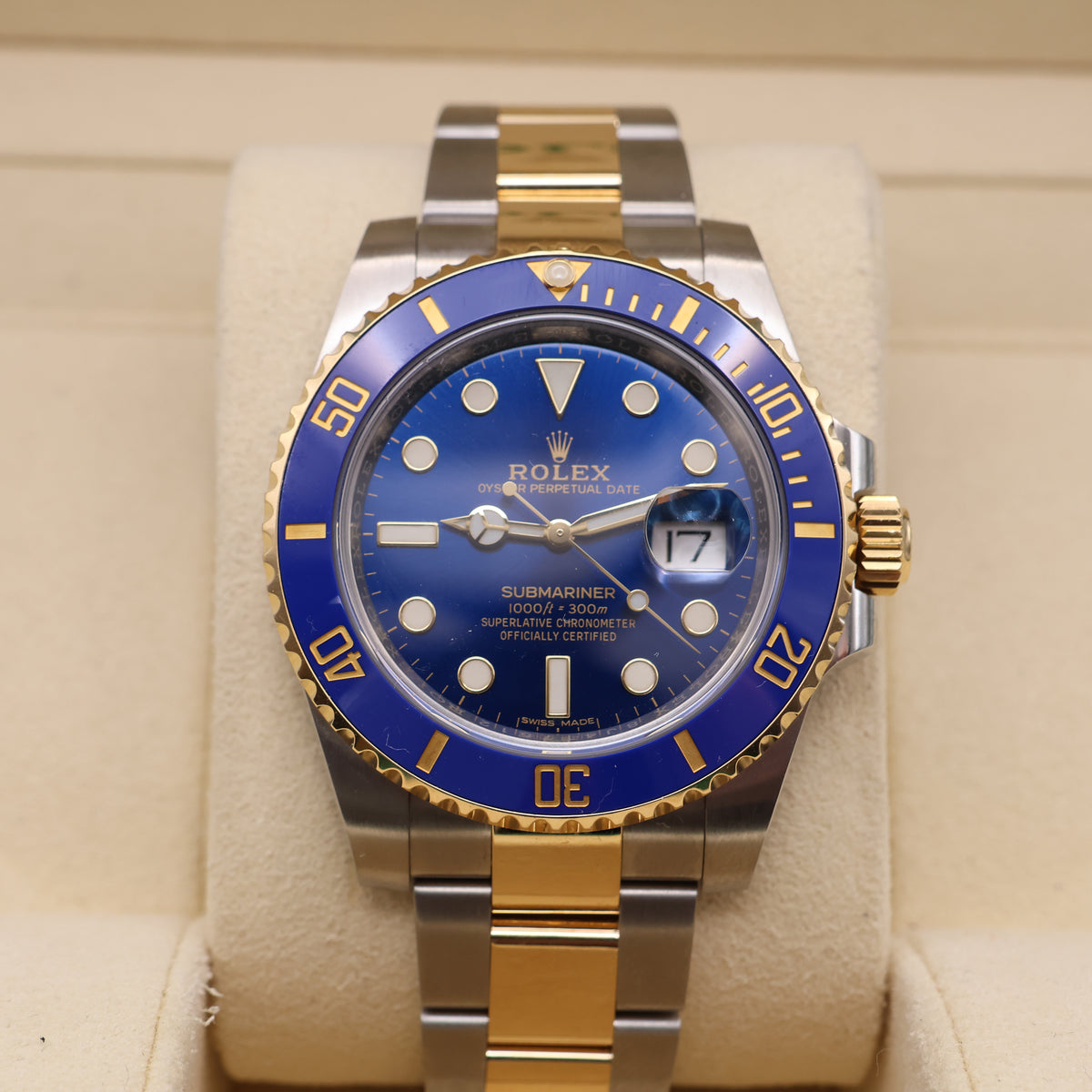 Rolex Submariner Date "Bluesy" - 2018 - Mint Condition Full Set