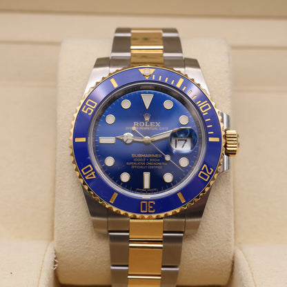 Rolex Submariner Date "Bluesy" - 2018 - Mint Condition Full Set