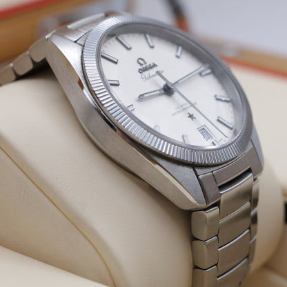 Omega Constellation Globemaster – Ref. 130.30.39.21.02.001 – 2015 - Box and Booklet