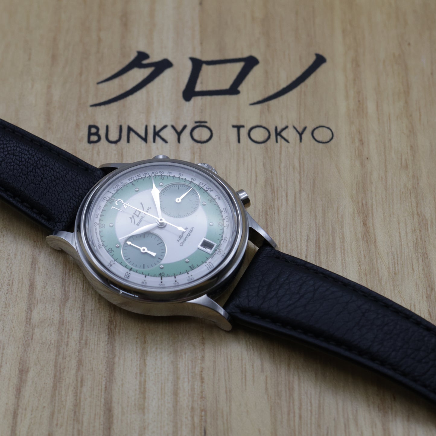 Kurono Tokyo Chronograph 3 Hisui 38mm – 2023 Full Set