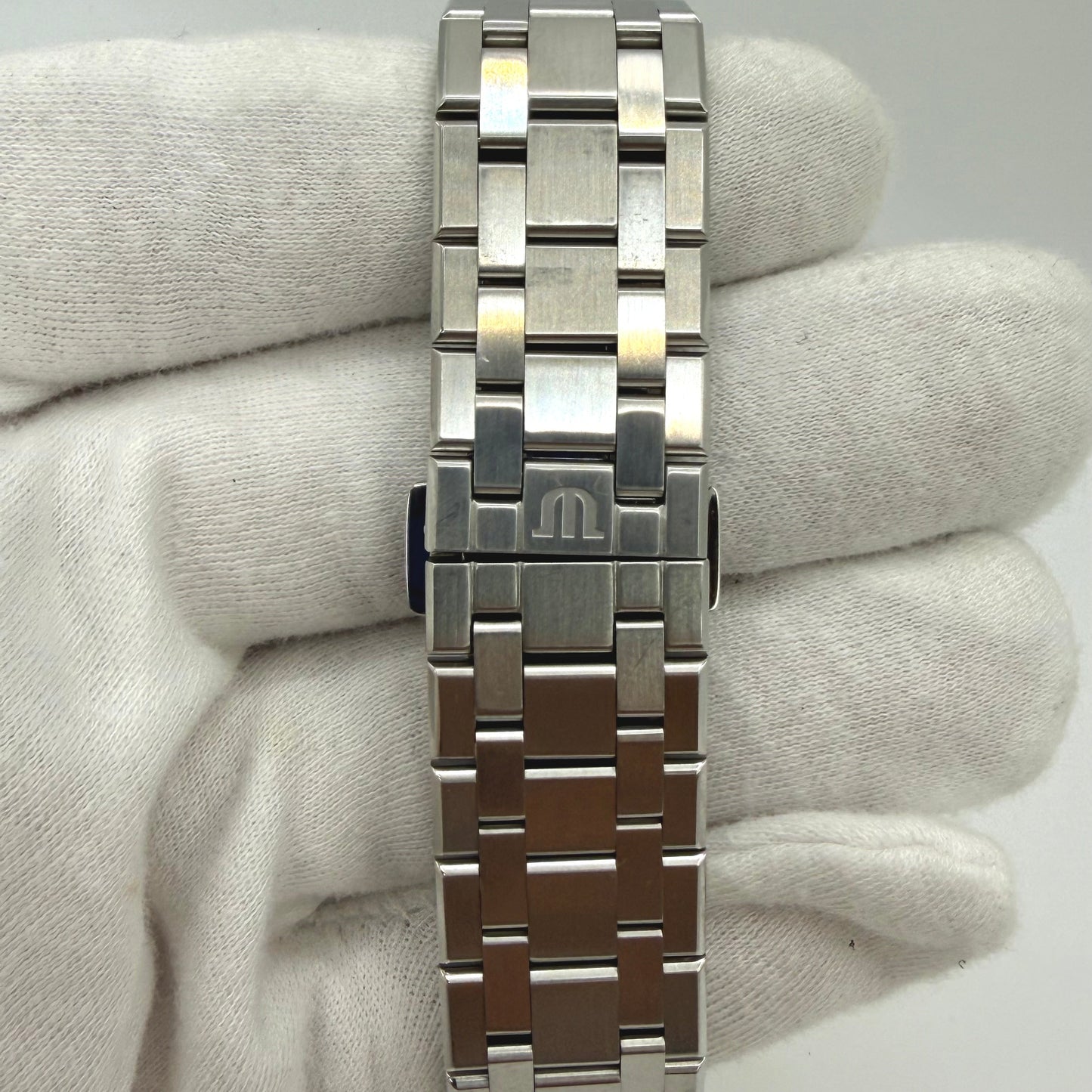 Maurice Lacroix Aikon 39 AI6007