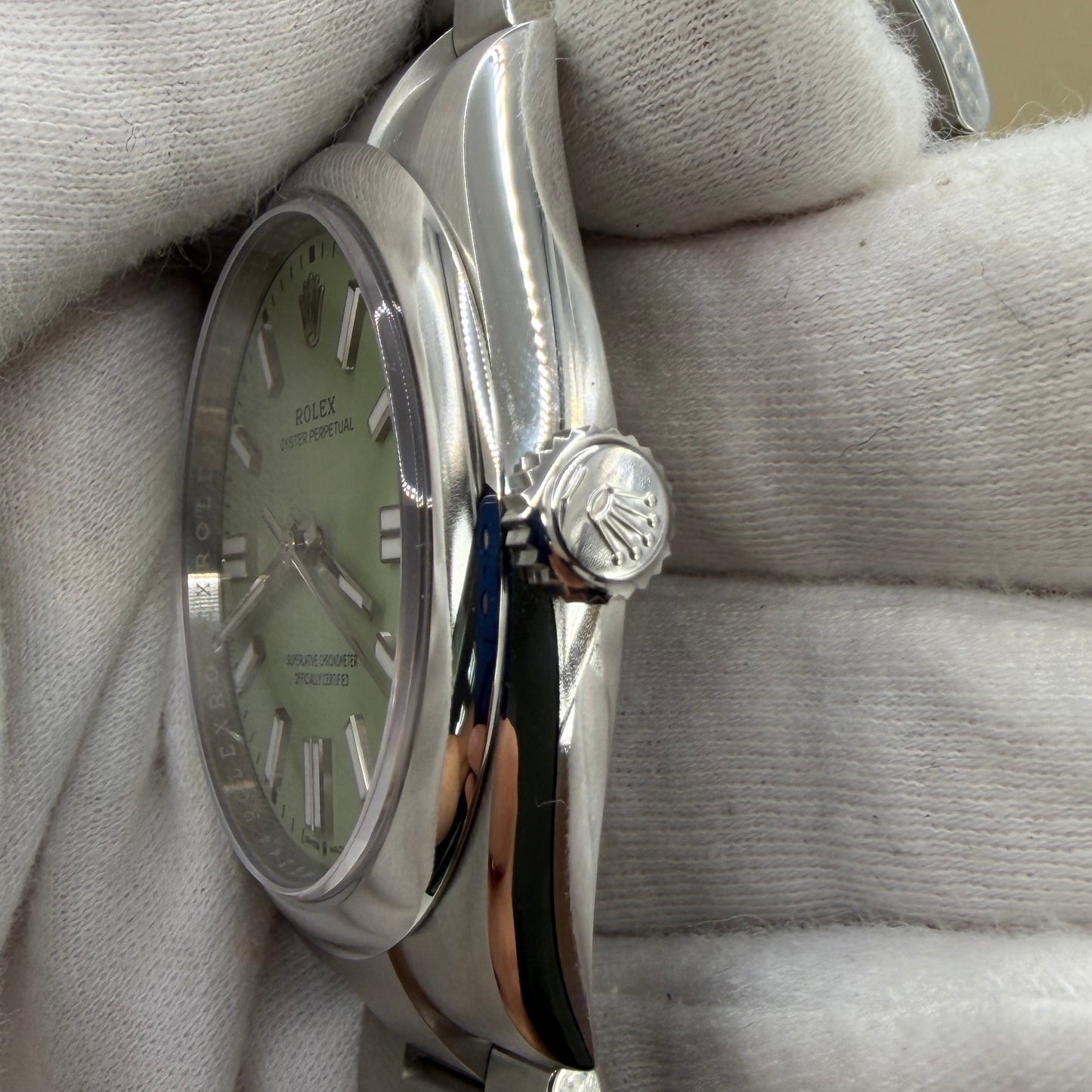 Rolex OP41 134300 "Pistachio" 2025 - Full Set, Unworn